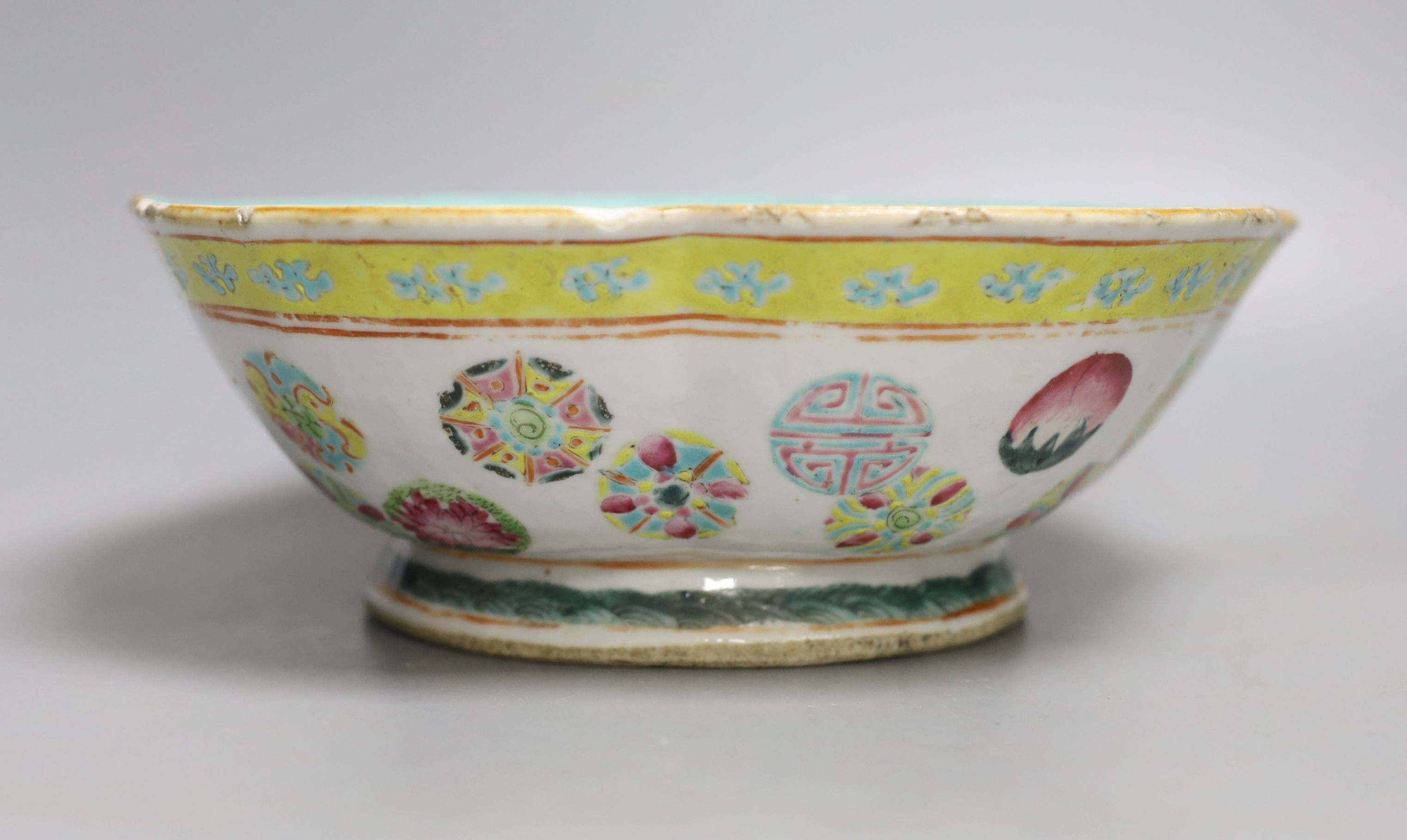 A 19th century Chinese famille rose dish - 24cm diameter